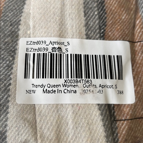 Plaid Button-Up Shacket - Picture 4 of 4